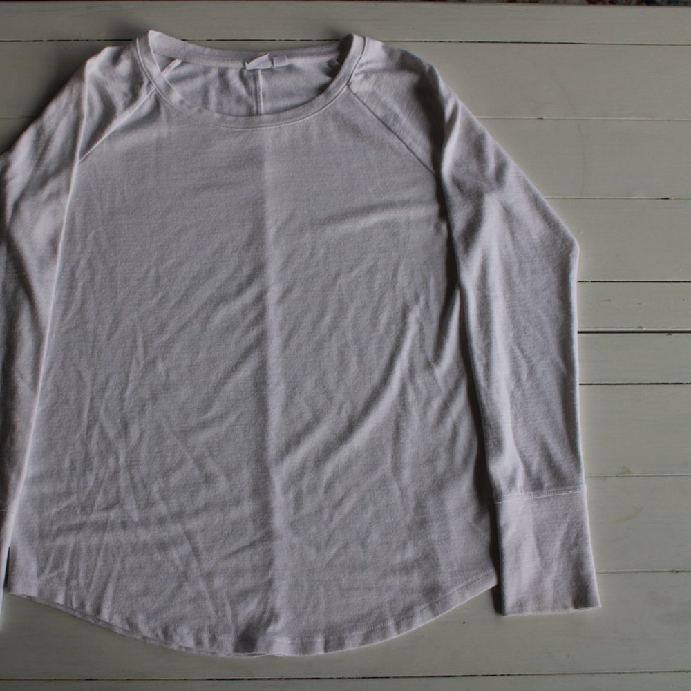 GAP Super Soft White Long Sleeve Knit Shirt
